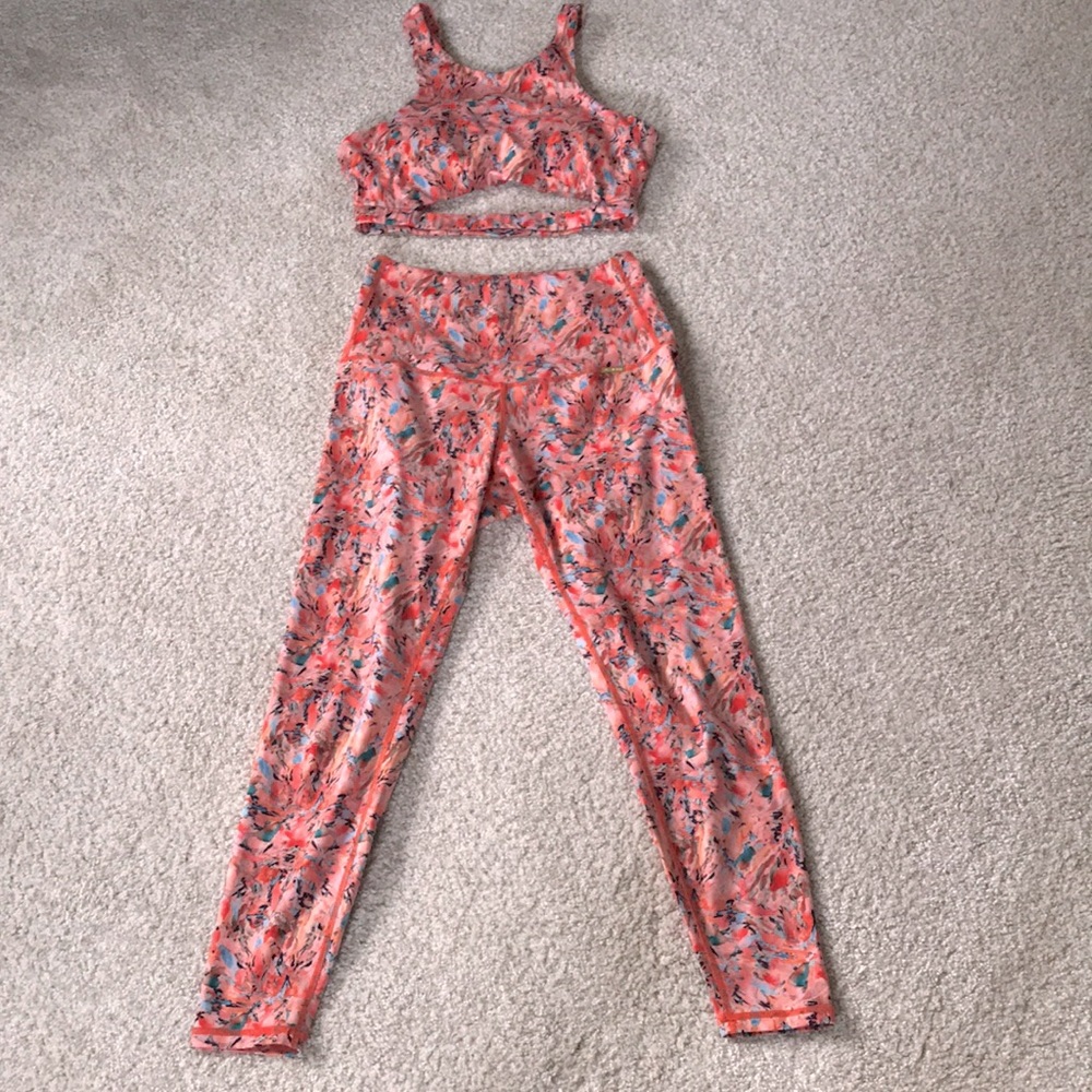LIMITED EDITION Cleo Harper Activewear legging